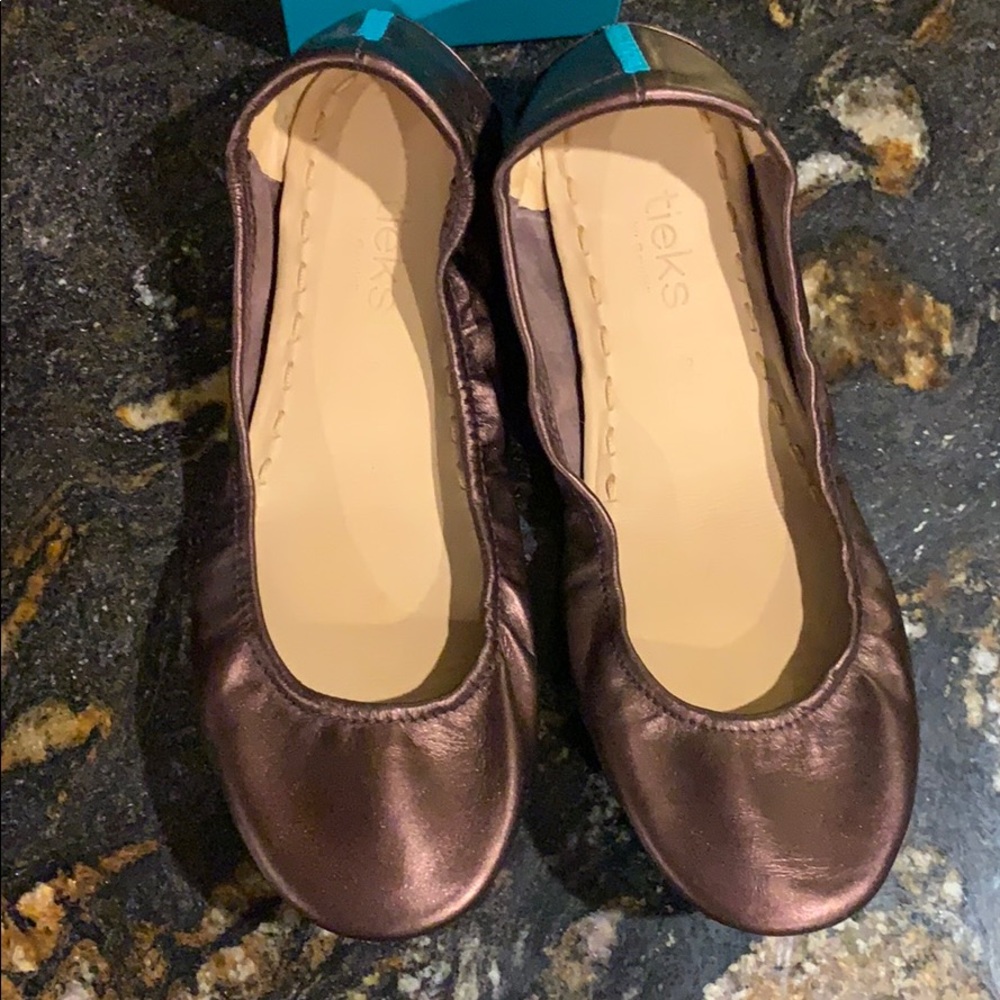 Sold out! Limited Tieks Raspberry Truffle